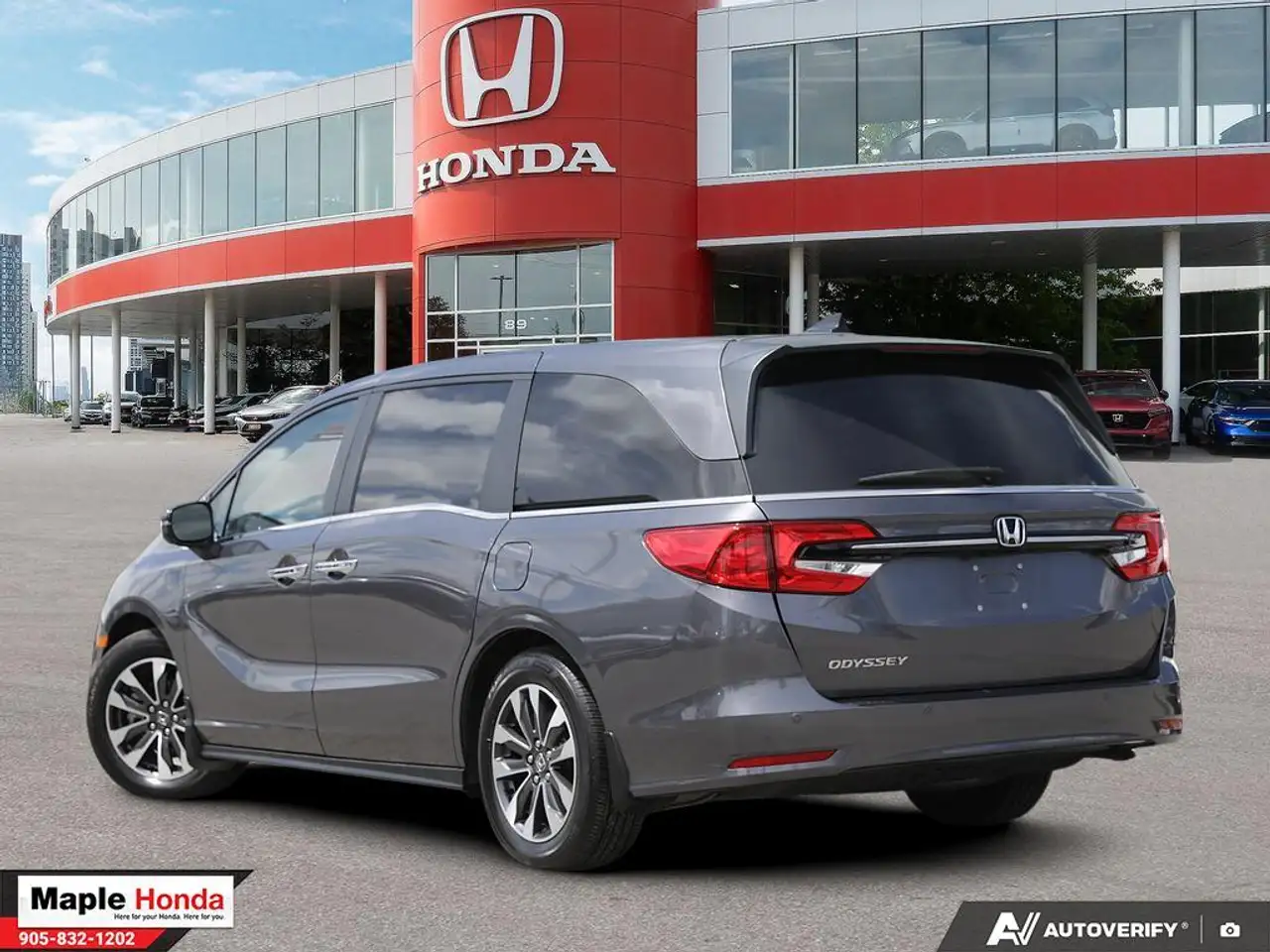 Honda Odyssey снимка Honda Odyssey