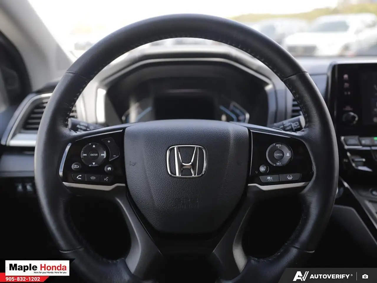 Honda Odyssey снимка Honda Odyssey