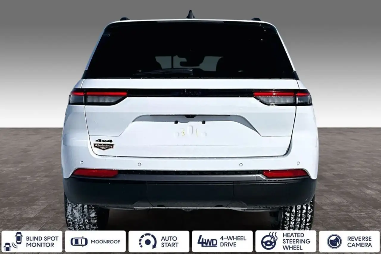 Jeep Grand Cherokee снимка Jeep Grand Cherokee