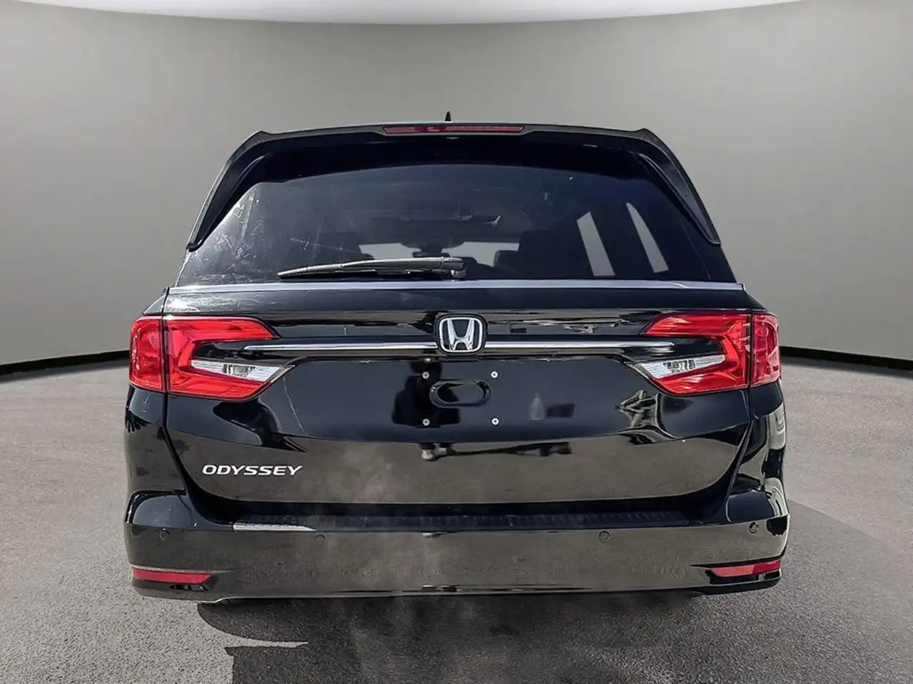 Honda Odyssey снимка Honda Odyssey