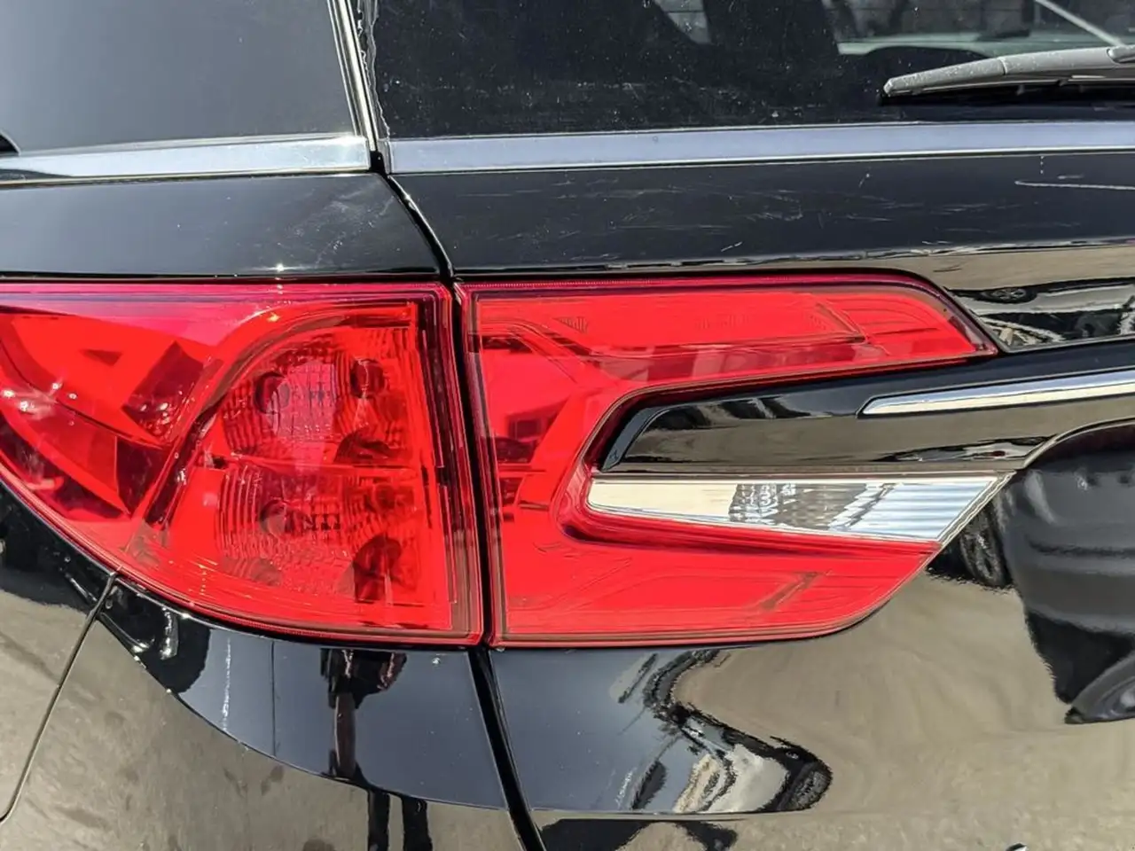 Honda Odyssey снимка Honda Odyssey