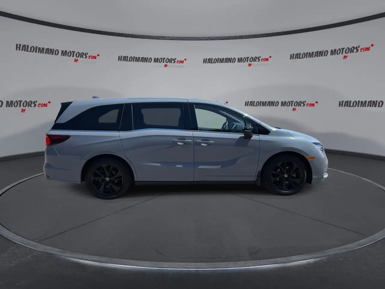 Honda Odyssey снимка Honda Odyssey