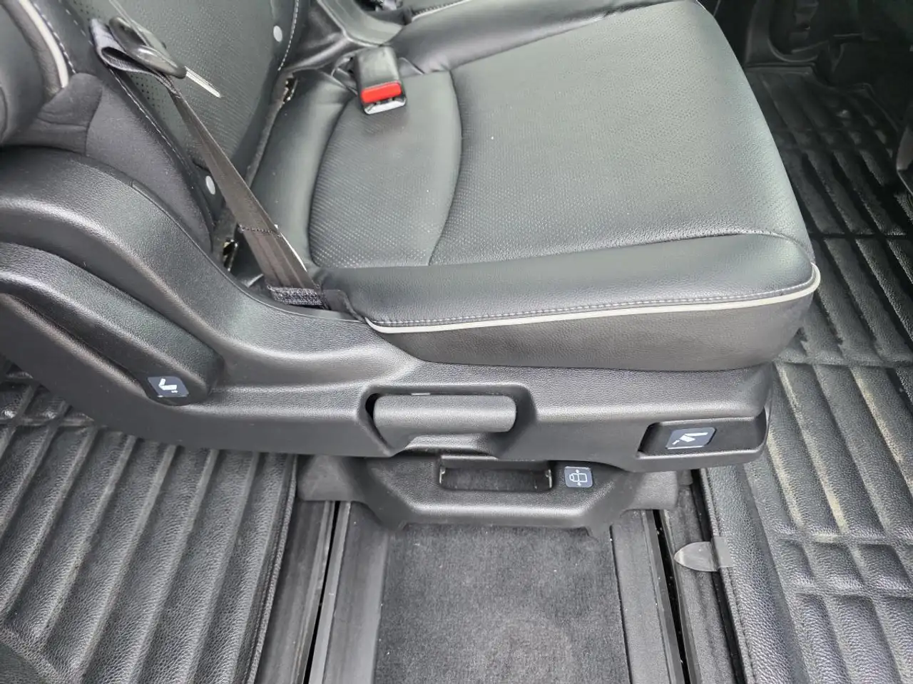 Honda Odyssey снимка Honda Odyssey