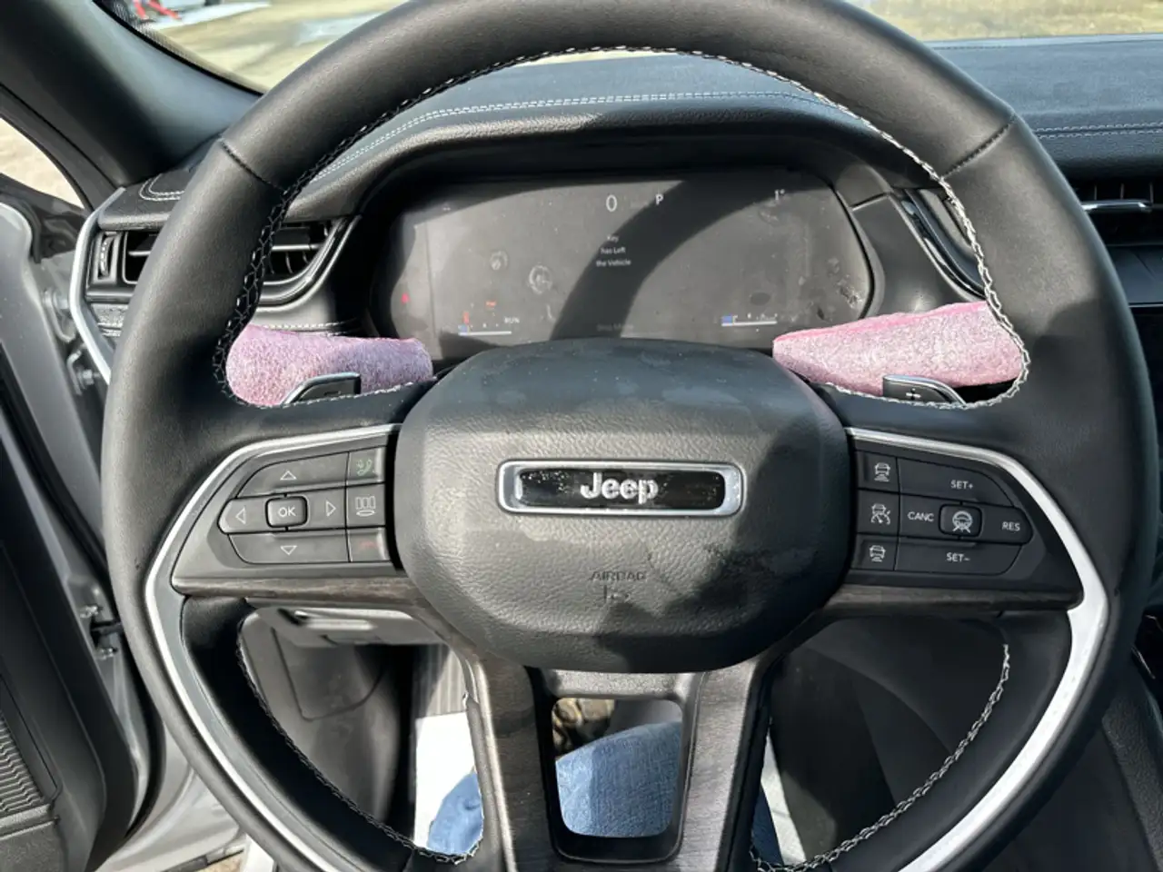 Jeep Grand Cherokee снимка Jeep Grand Cherokee