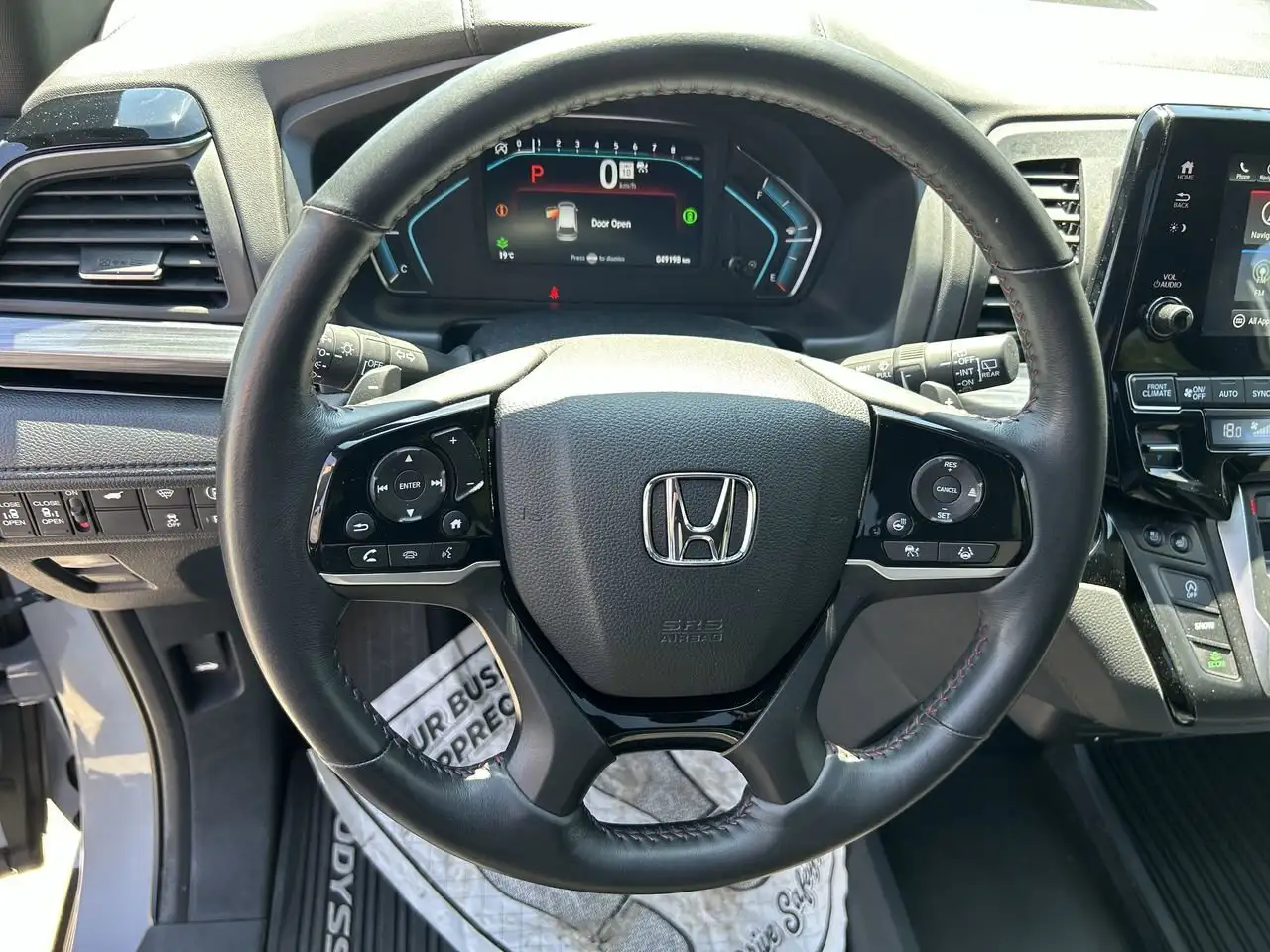 Honda Odyssey снимка Honda Odyssey