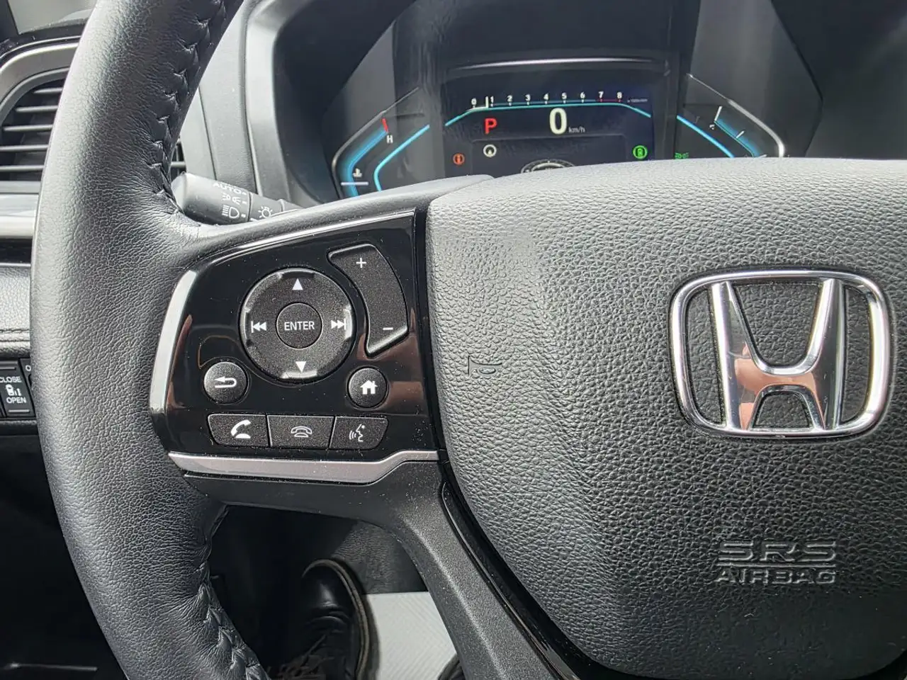 Honda Odyssey снимка Honda Odyssey