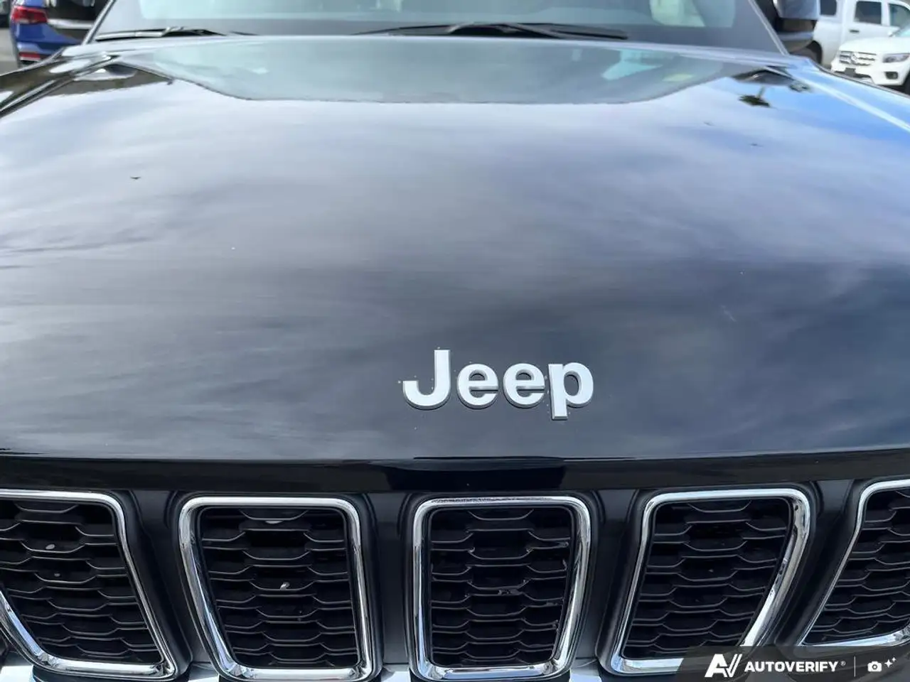 Jeep Grand Cherokee снимка Jeep Grand Cherokee