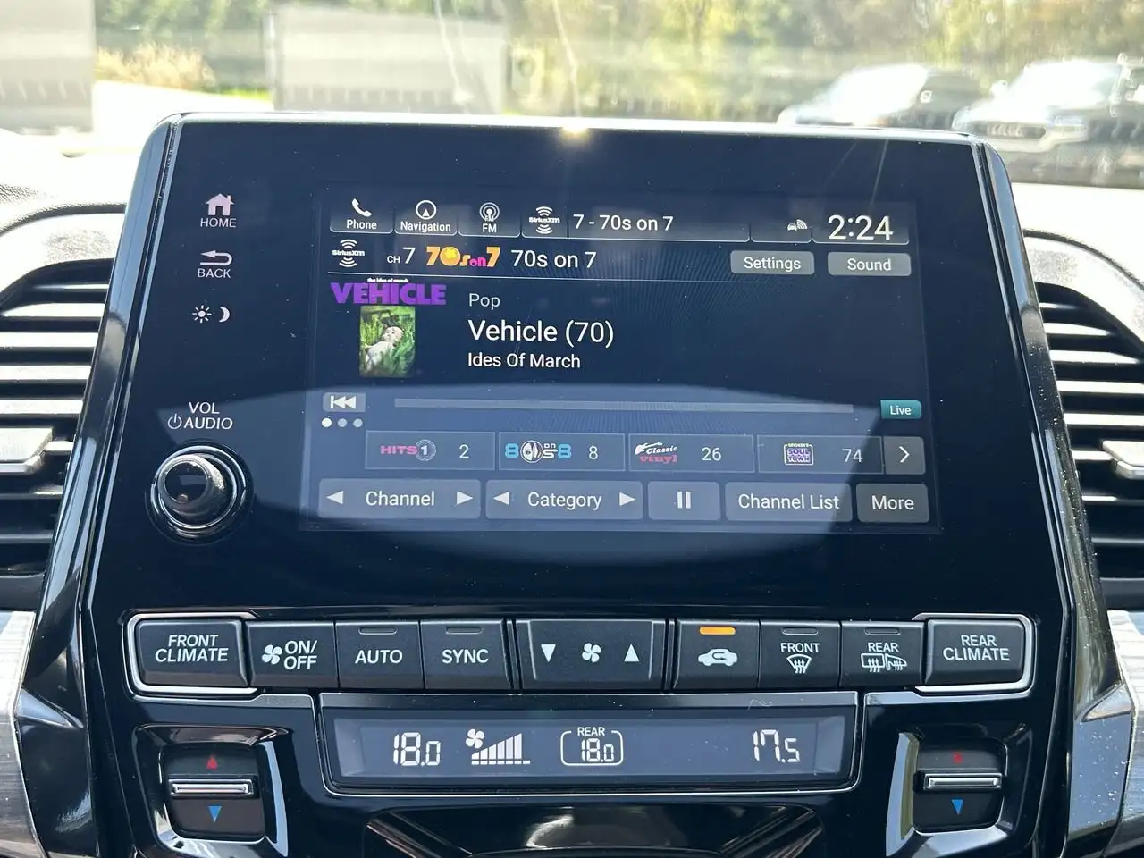 Honda Odyssey снимка Honda Odyssey