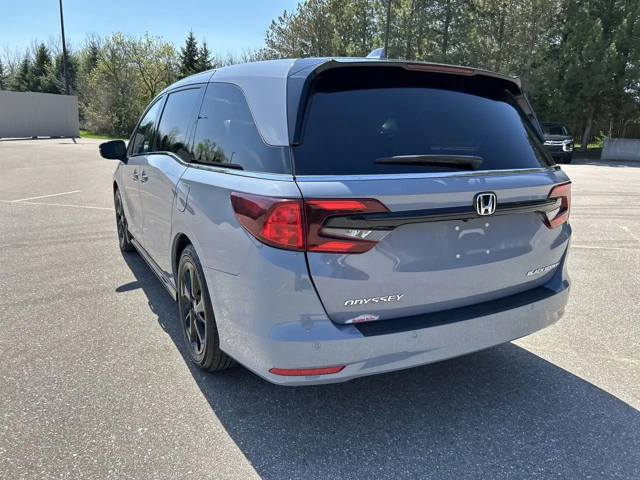 Honda Odyssey снимка Honda Odyssey