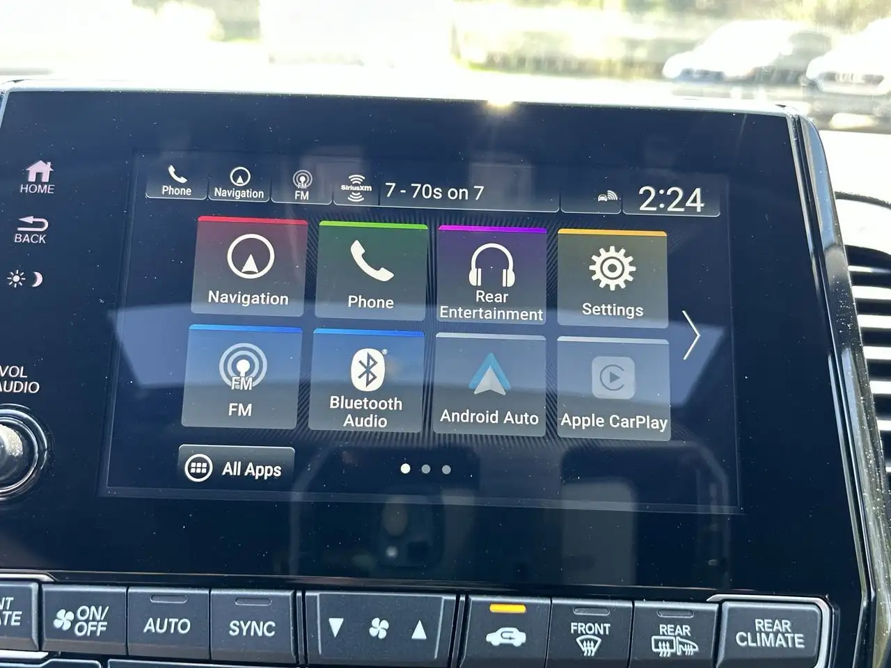 Honda Odyssey снимка Honda Odyssey