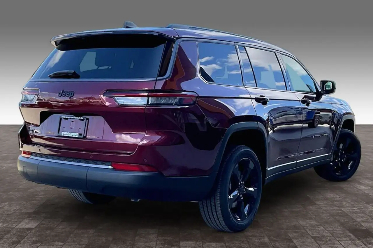 Jeep Grand Cherokee снимка Jeep Grand Cherokee
