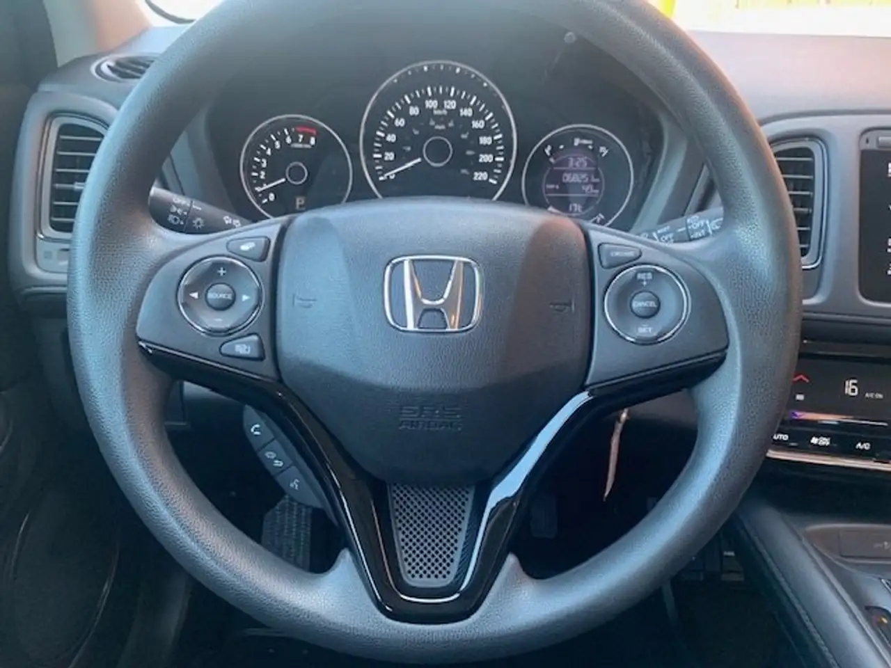 Honda HR-V photo Honda HR-V