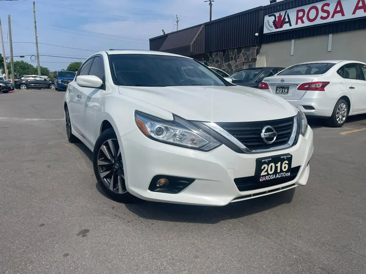Nissan Altima photo Nissan Altima