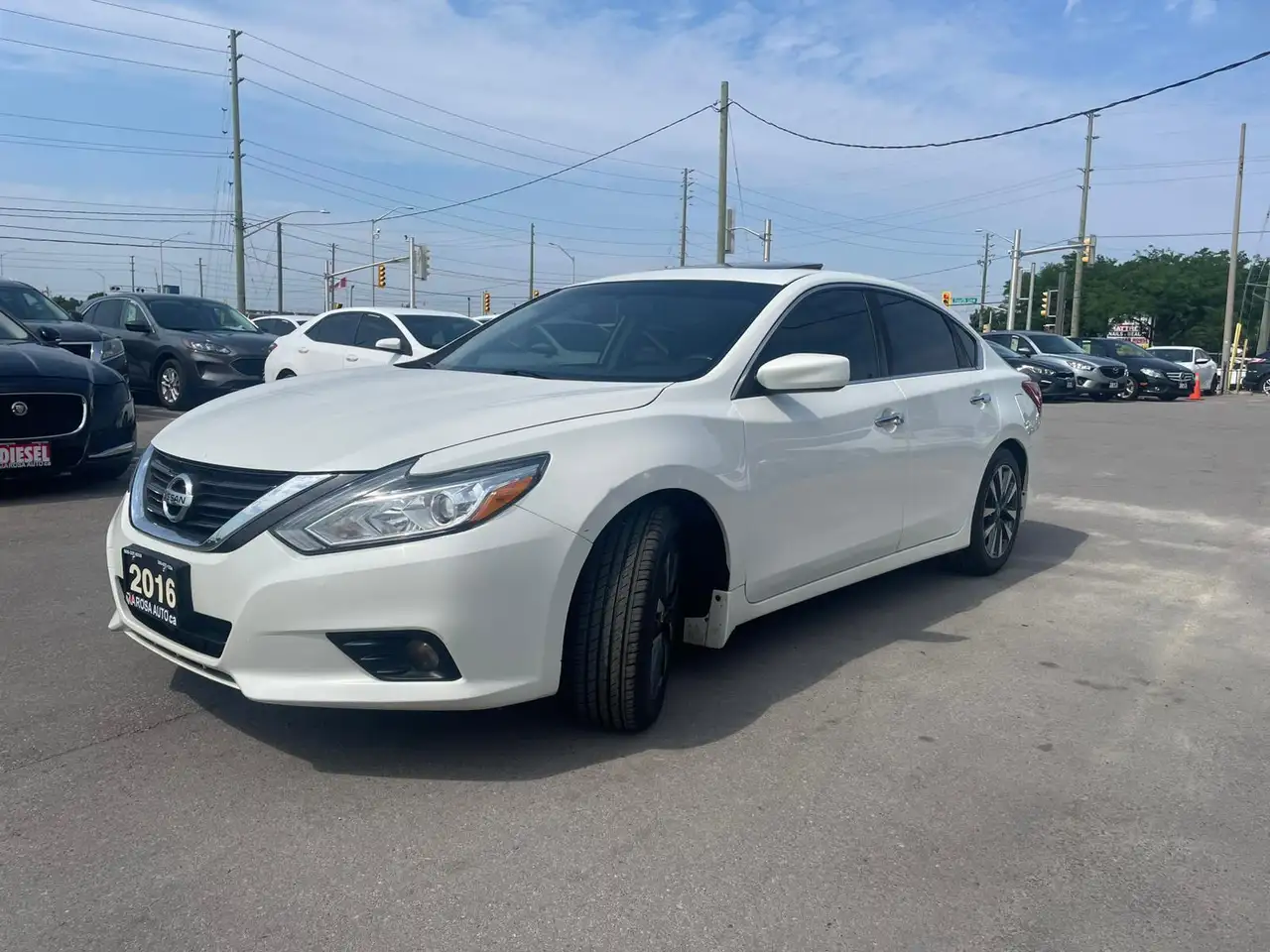 Nissan Altima photo Nissan Altima