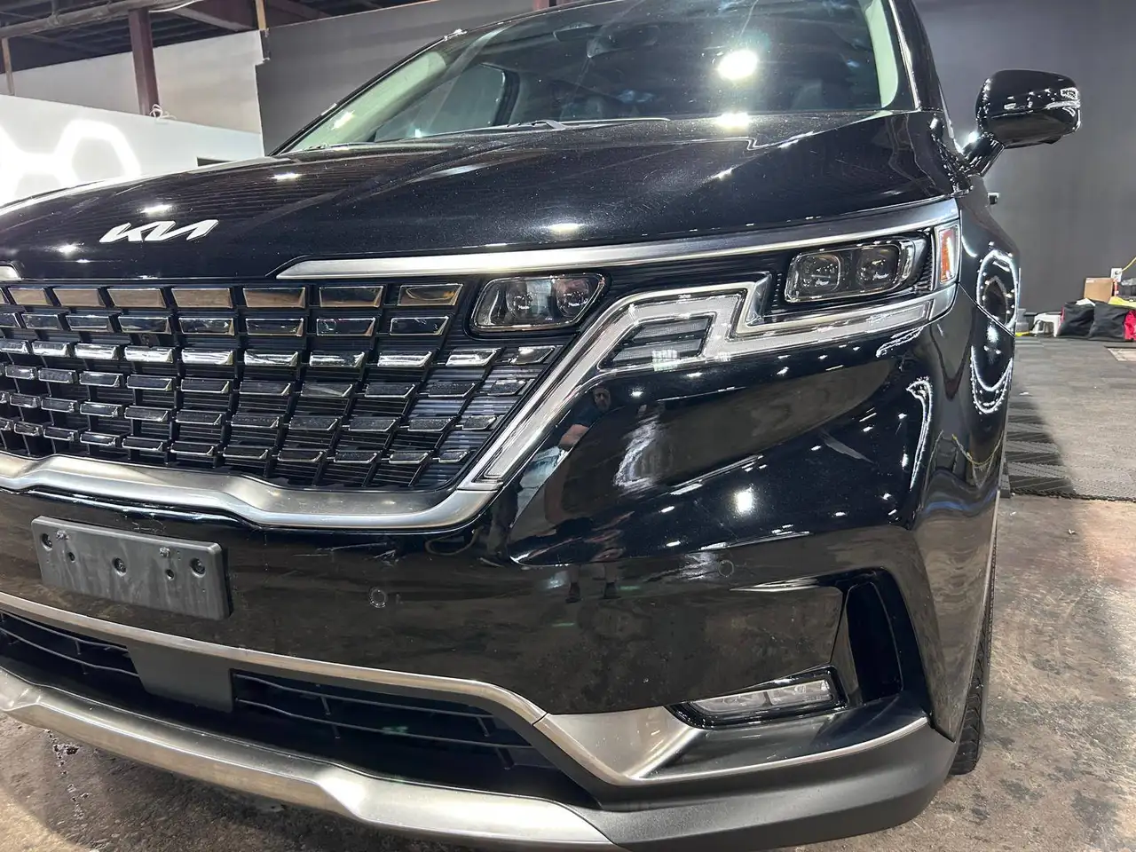2023 Kia Carnival
