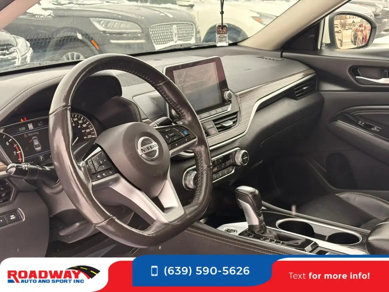 Nissan Altima photo Nissan Altima