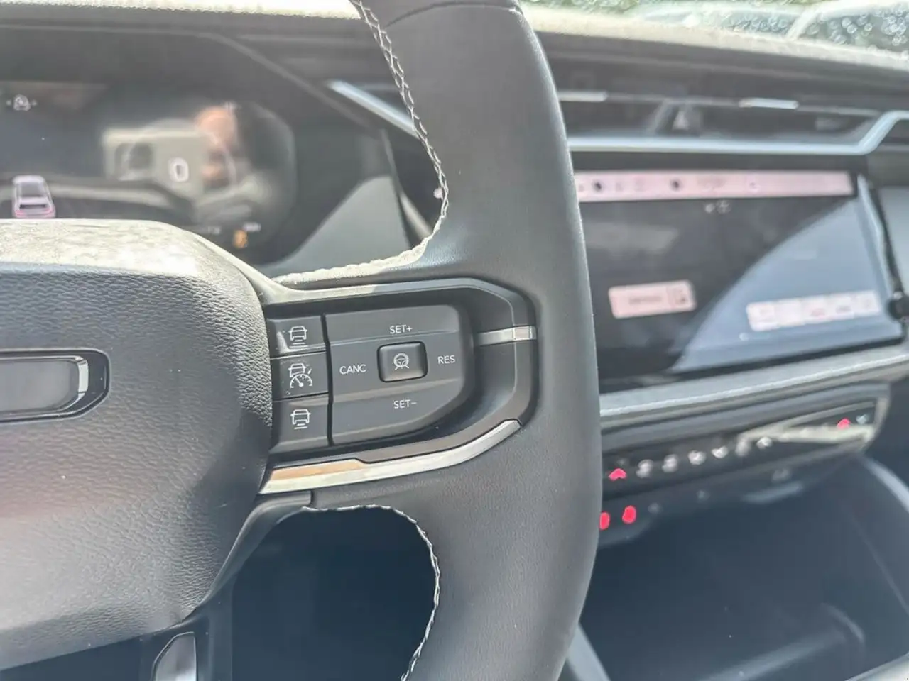 Jeep Cherokee photo Jeep Cherokee
