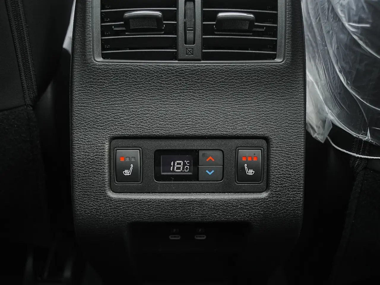 Mitsubishi Outlander снимка Mitsubishi Outlander