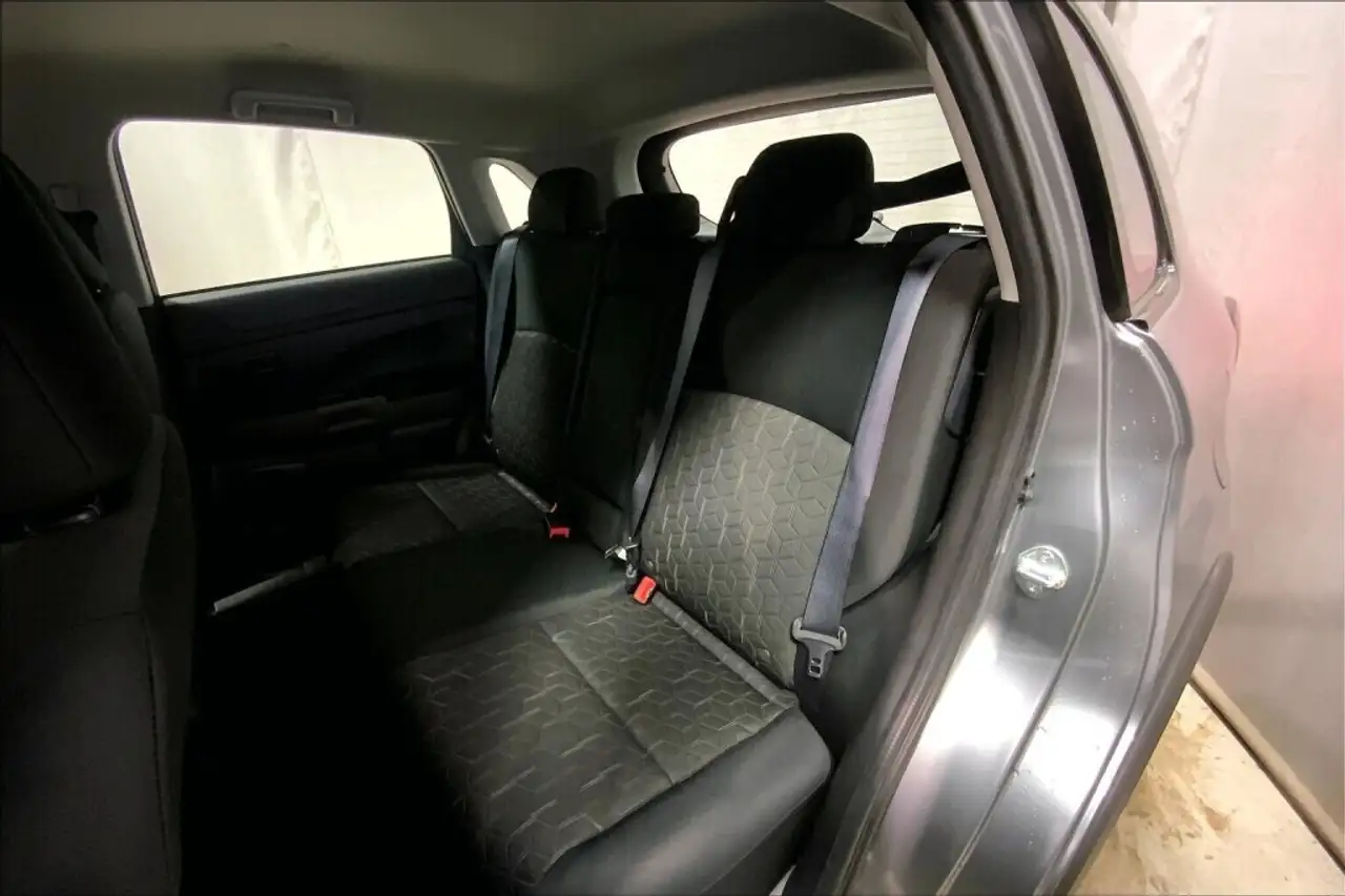 Mitsubishi RVR photo Mitsubishi RVR