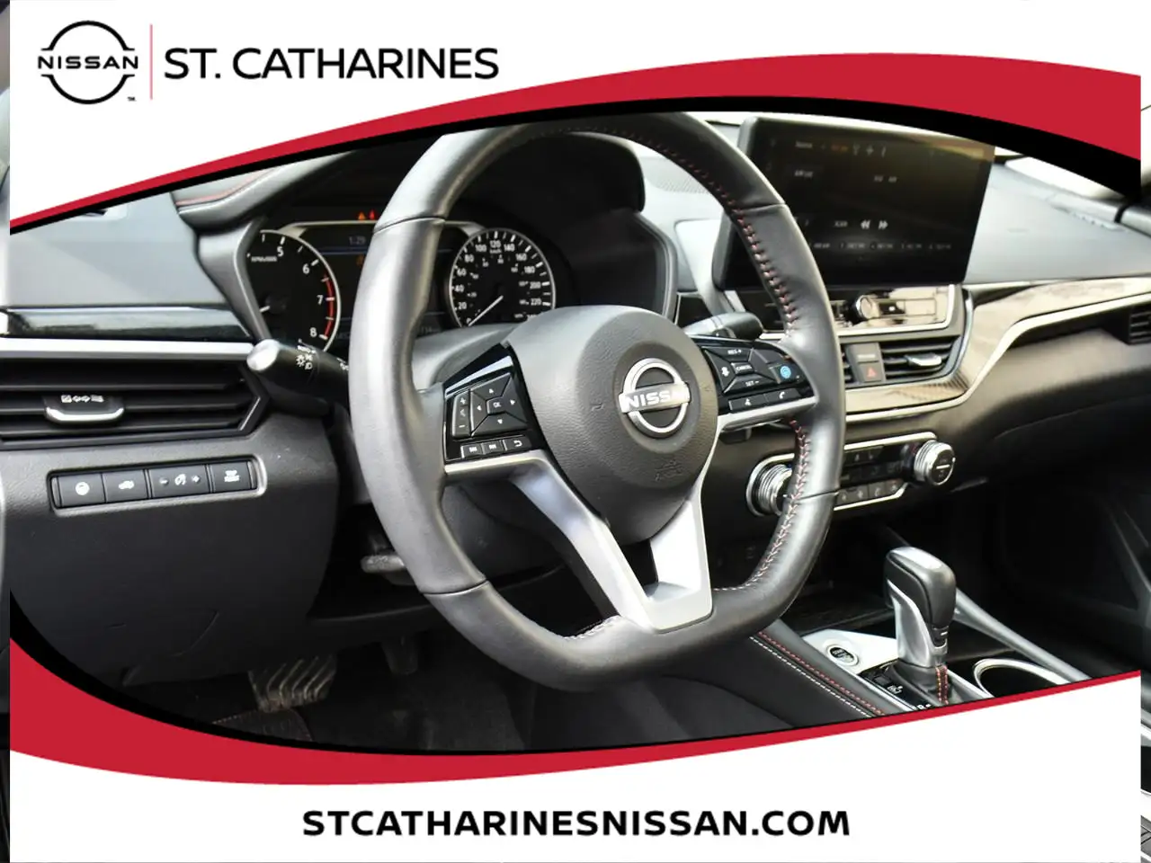 Nissan Altima снимка Nissan Altima