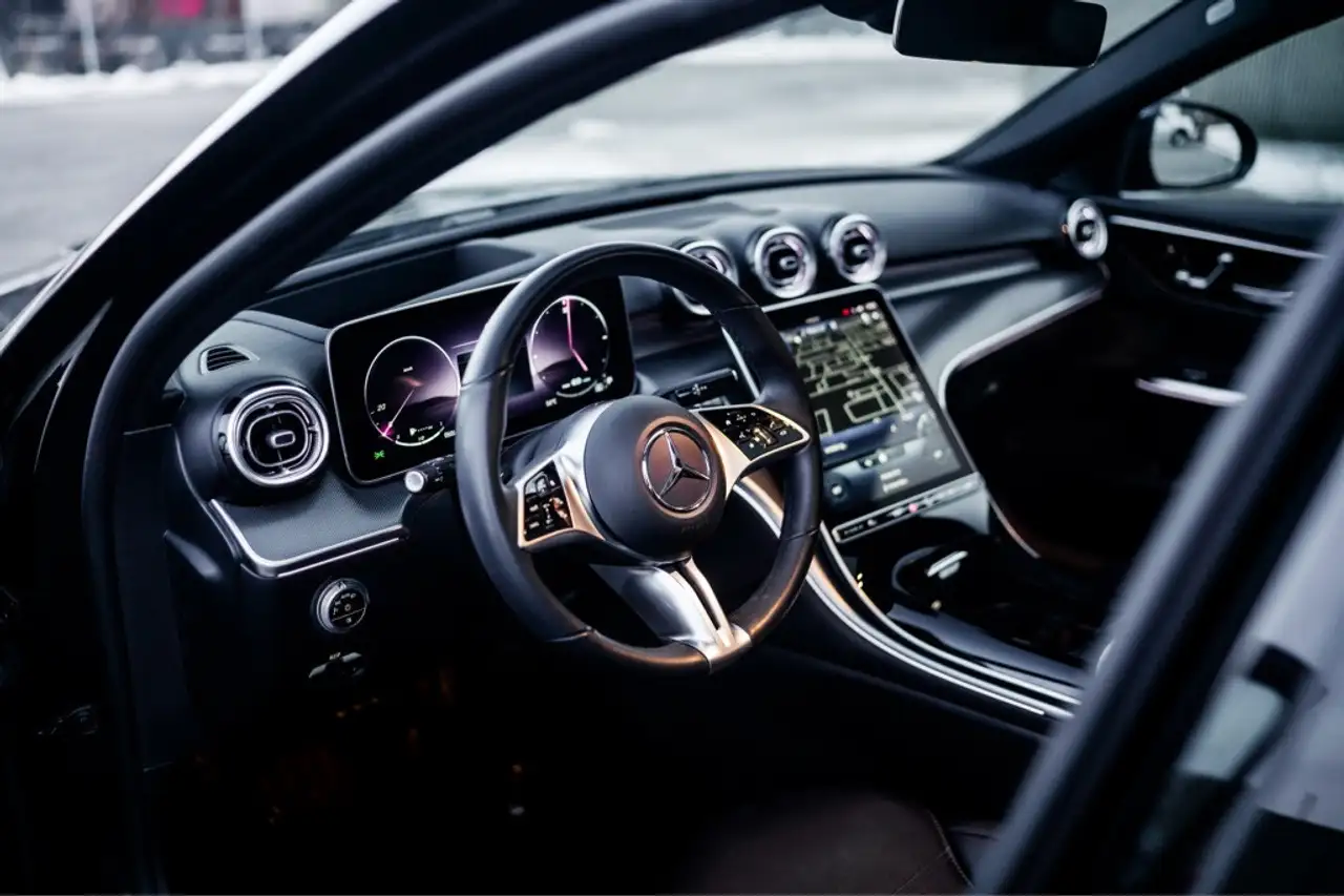 Mercedes-Benz C-Class photo Mercedes-Benz C-Class