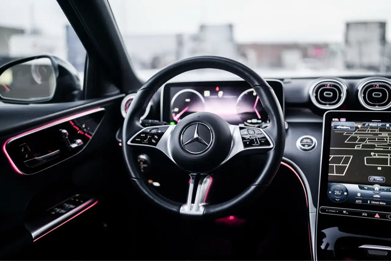 Mercedes-Benz C-Class photo Mercedes-Benz C-Class