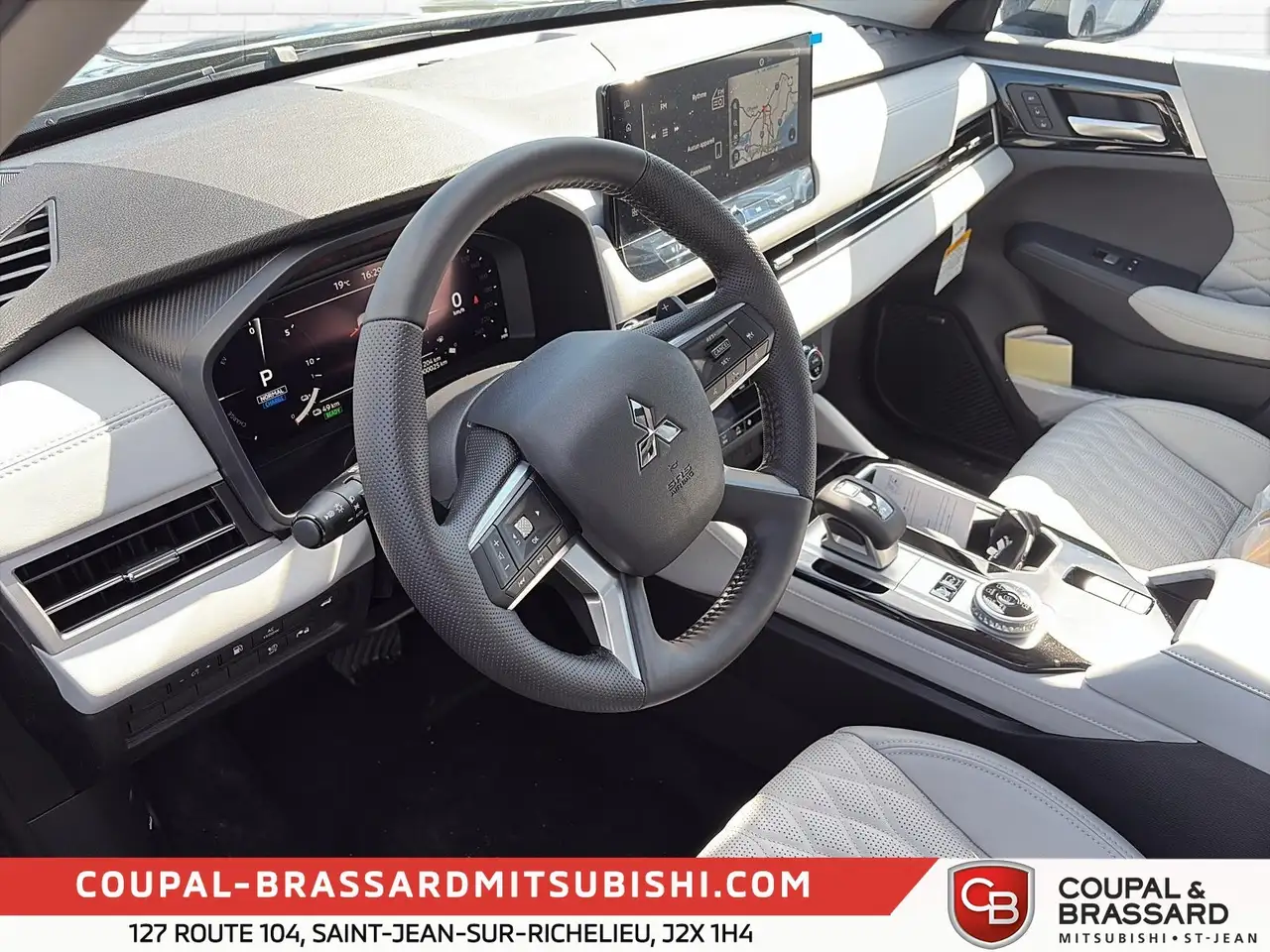 Mitsubishi Outlander снимка Mitsubishi Outlander