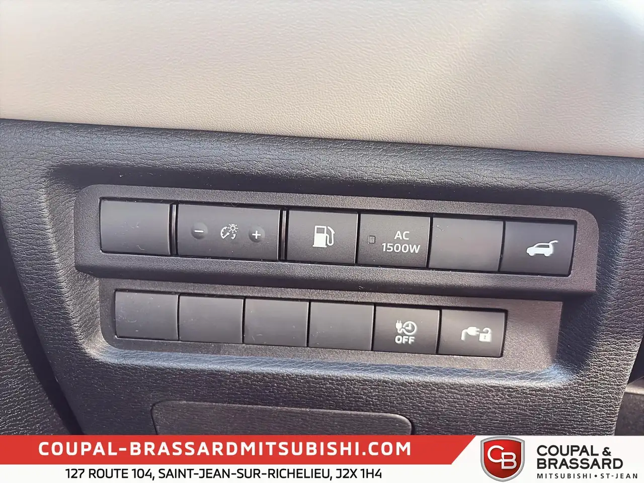 Mitsubishi Outlander снимка Mitsubishi Outlander