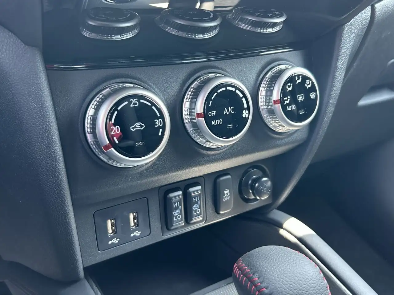 Mitsubishi RVR снимка Mitsubishi RVR