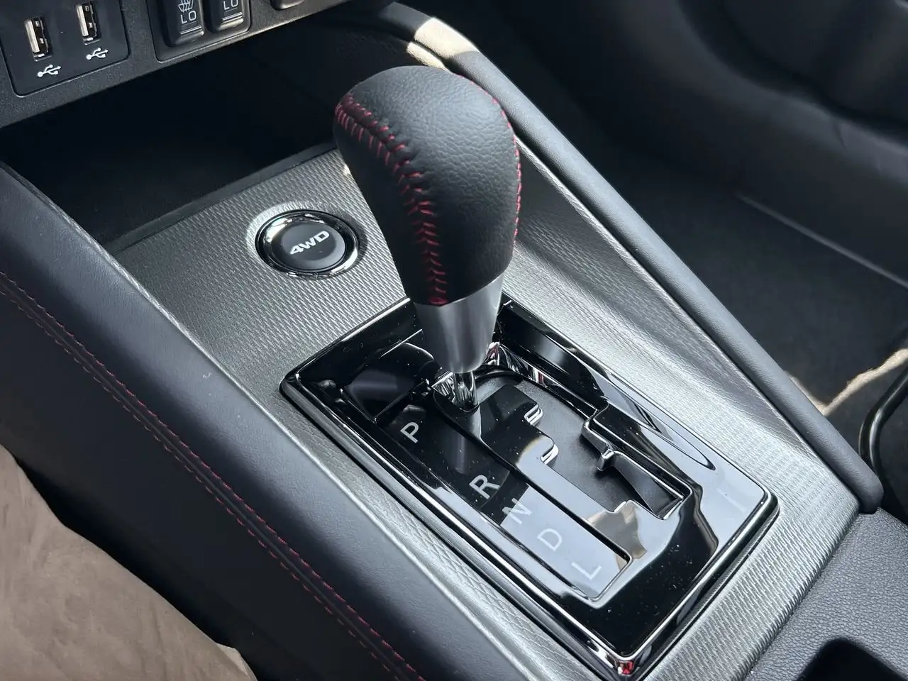 Mitsubishi RVR снимка Mitsubishi RVR