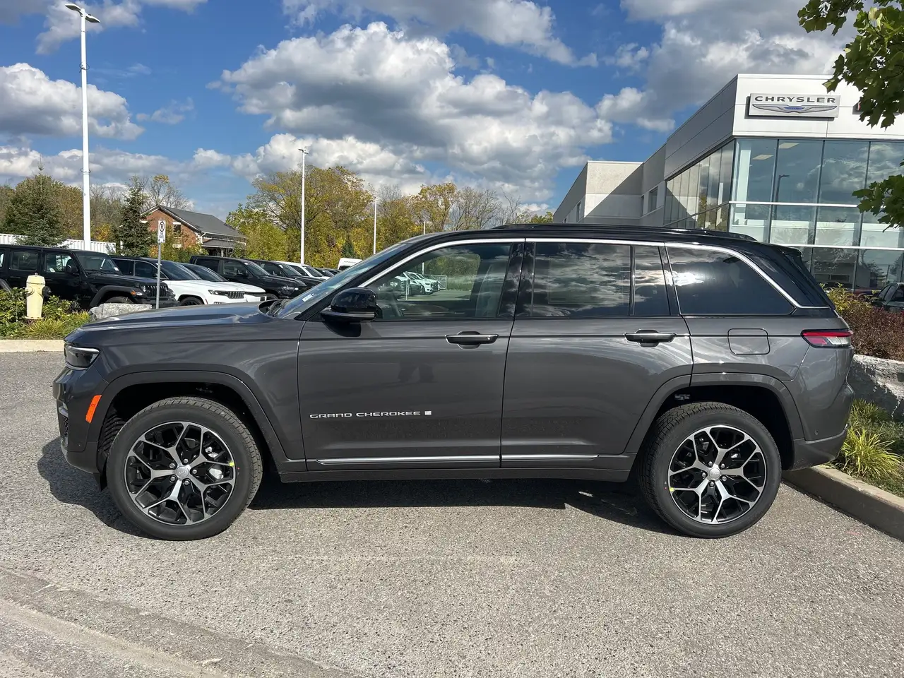Jeep Grand Cherokee снимка Jeep Grand Cherokee