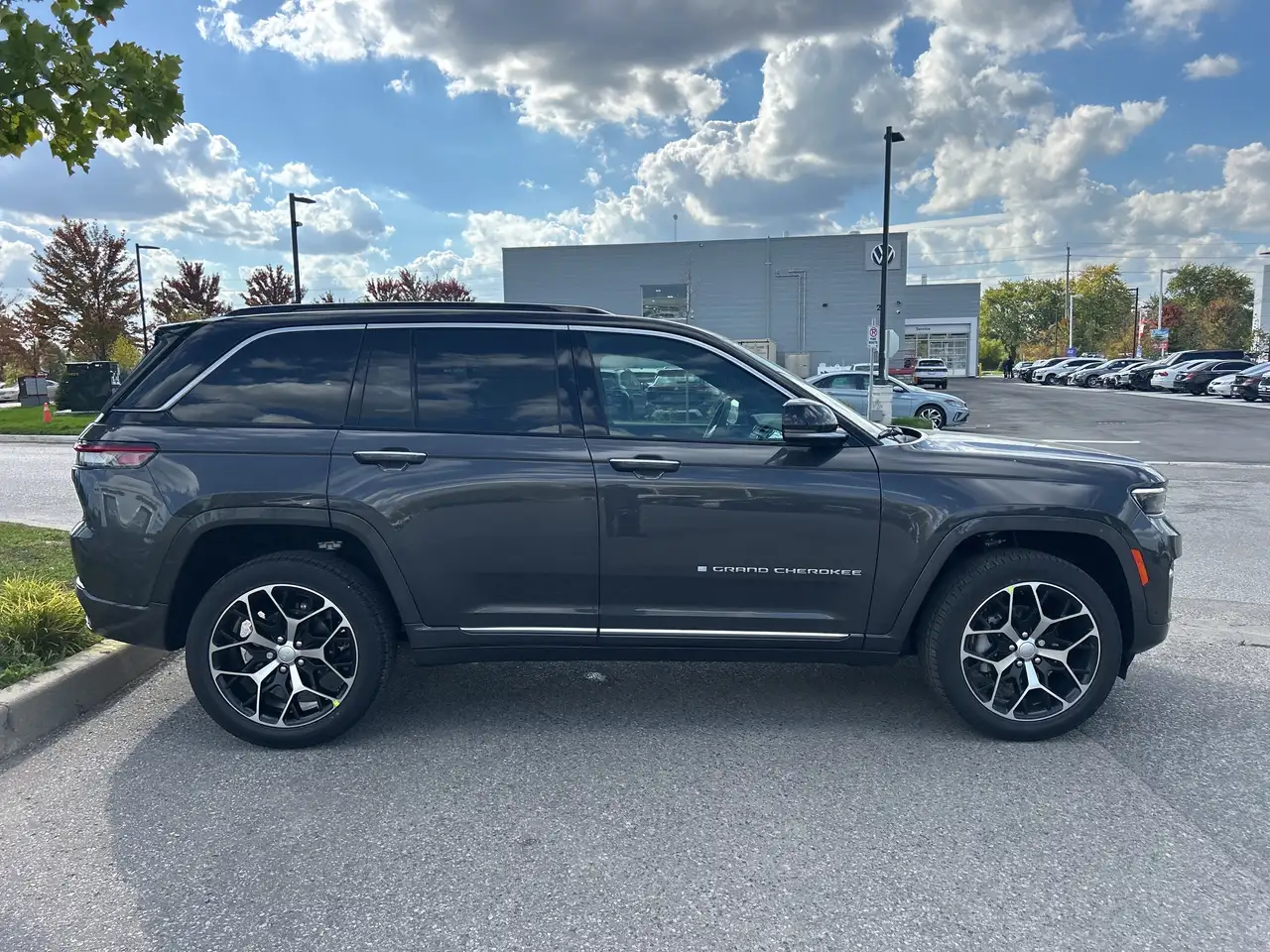 Jeep Grand Cherokee снимка Jeep Grand Cherokee