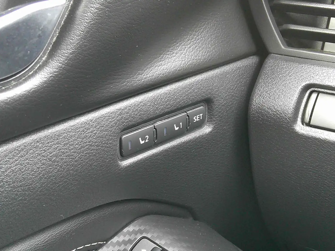 Nissan Altima photo Nissan Altima