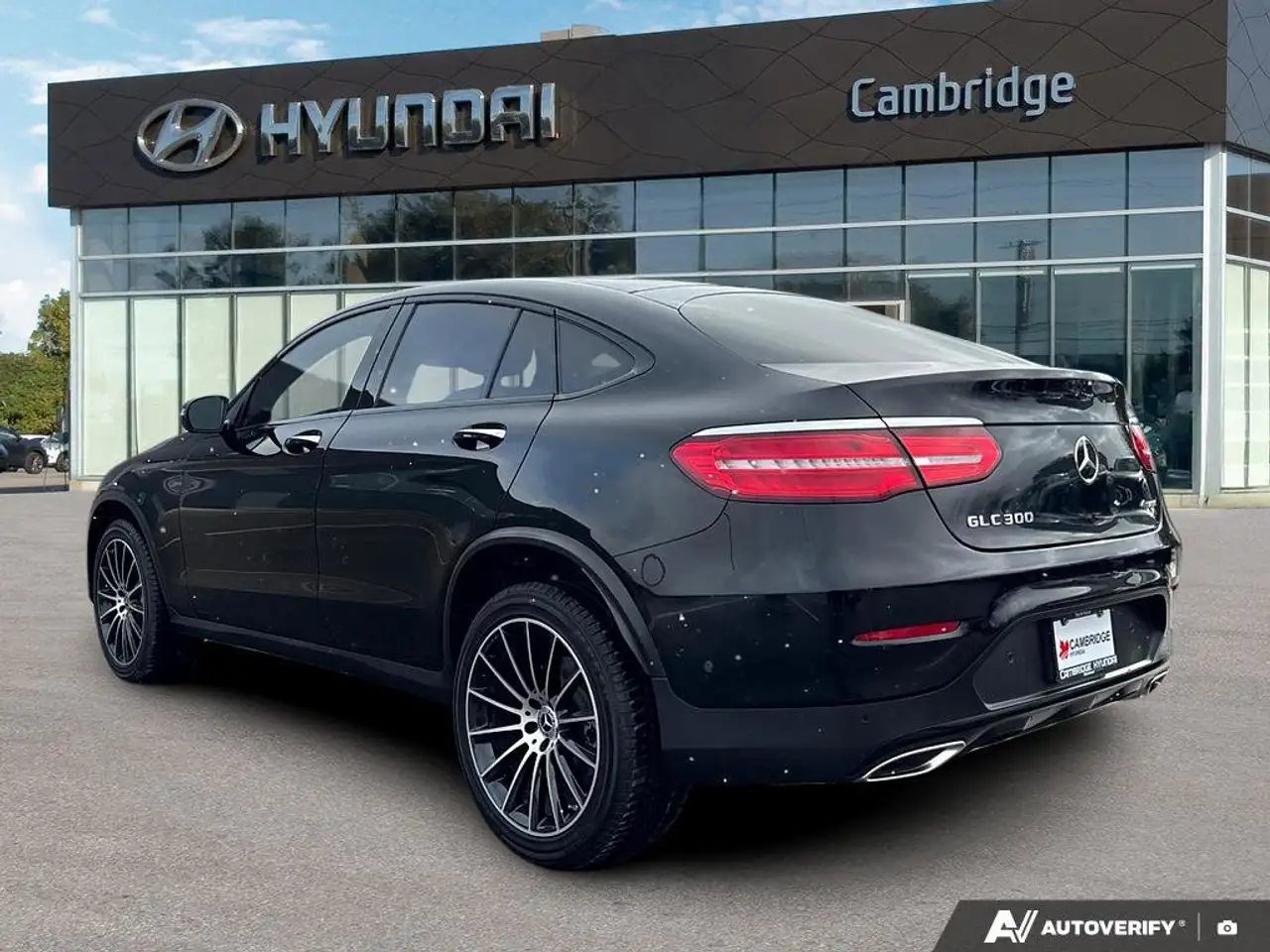 Mercedes-Benz GLC снимка Mercedes-Benz GLC