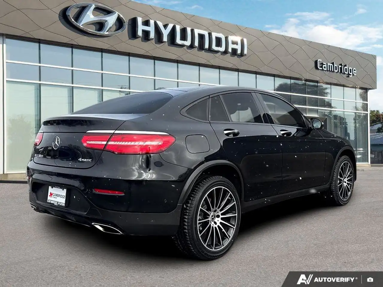 Mercedes-Benz GLC снимка Mercedes-Benz GLC