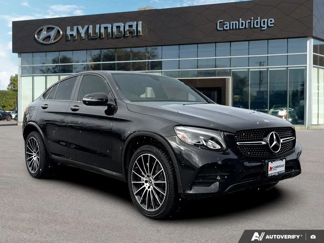 Mercedes-Benz GLC снимка Mercedes-Benz GLC