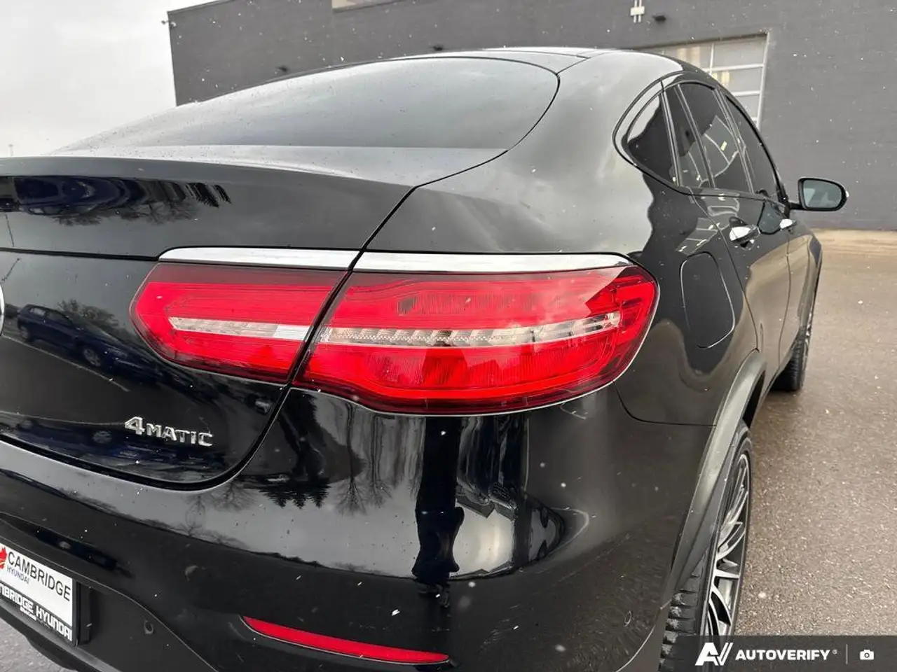 Mercedes-Benz GLC снимка Mercedes-Benz GLC
