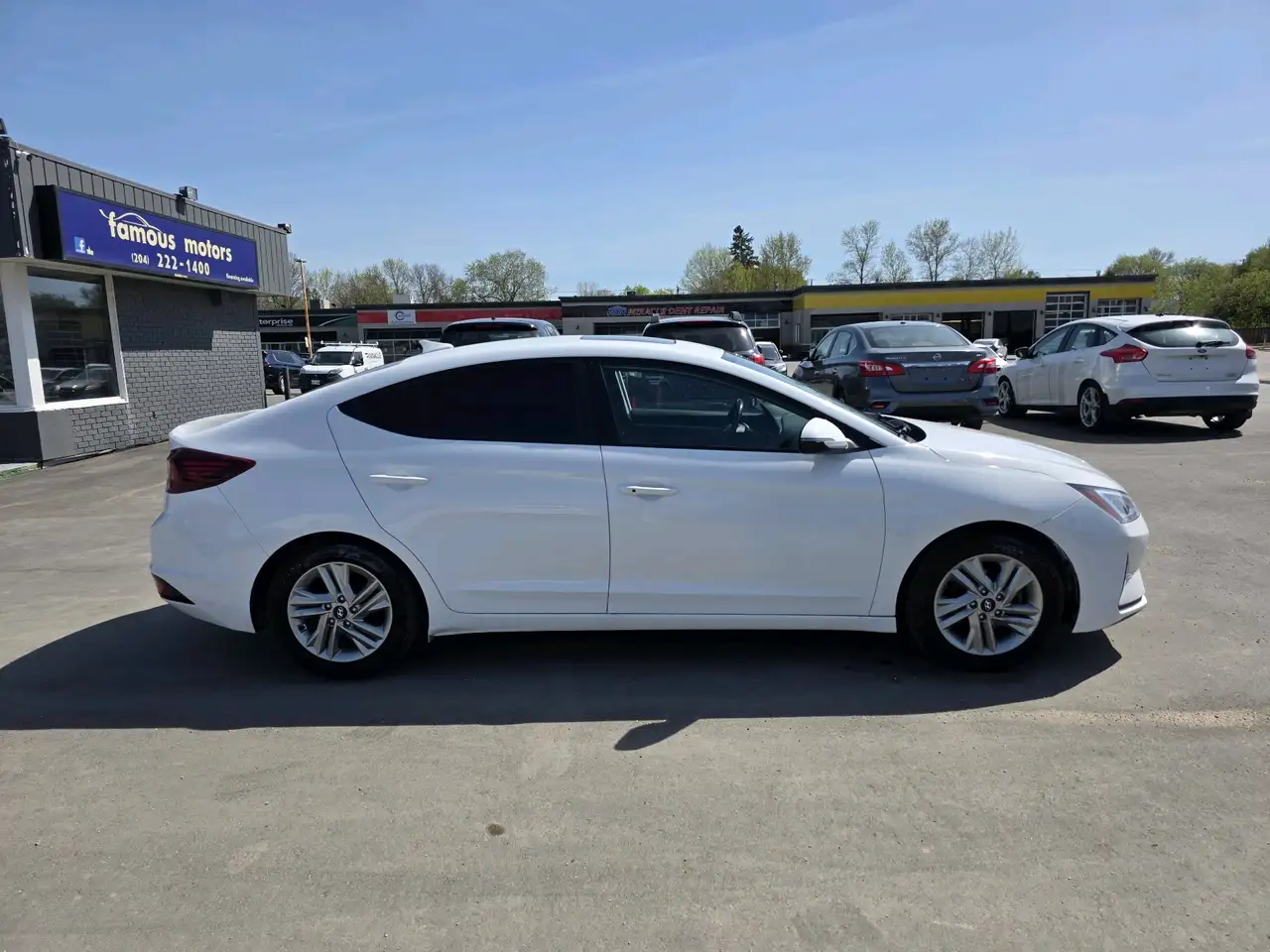 Hyundai ELANTRA снимка Hyundai ELANTRA