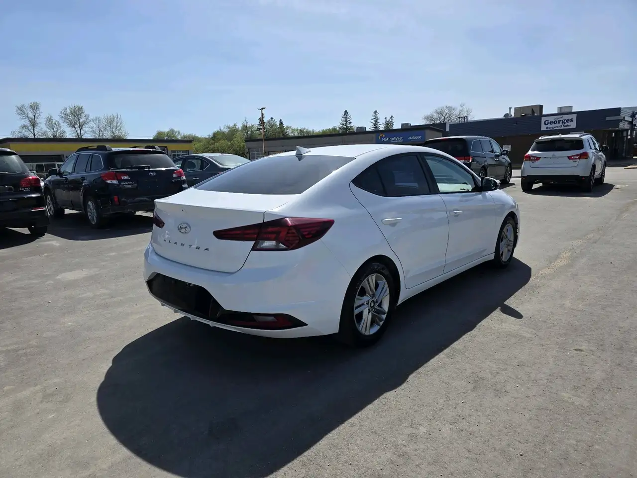Hyundai ELANTRA снимка Hyundai ELANTRA