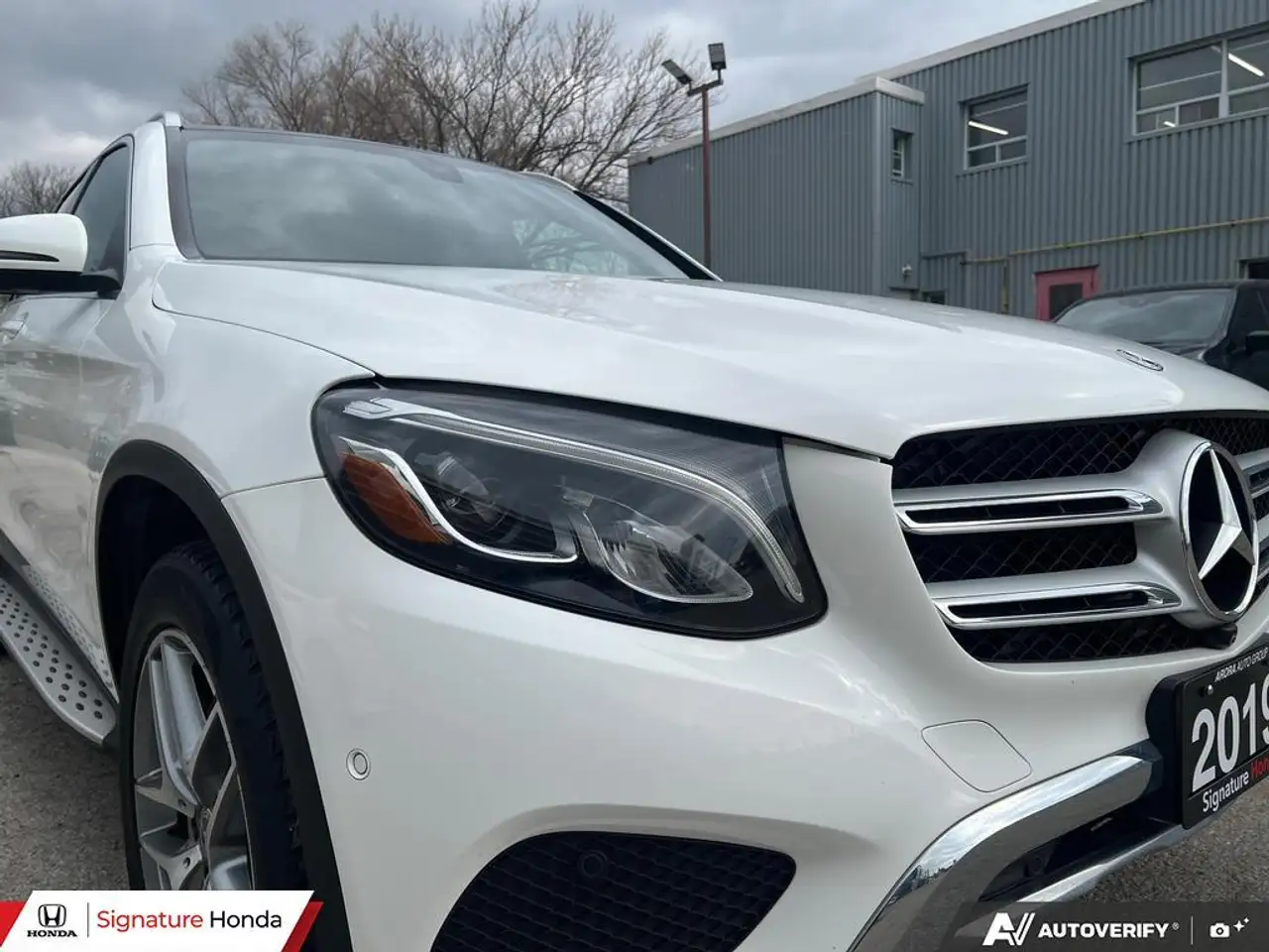 Mercedes-Benz GLC снимка Mercedes-Benz GLC