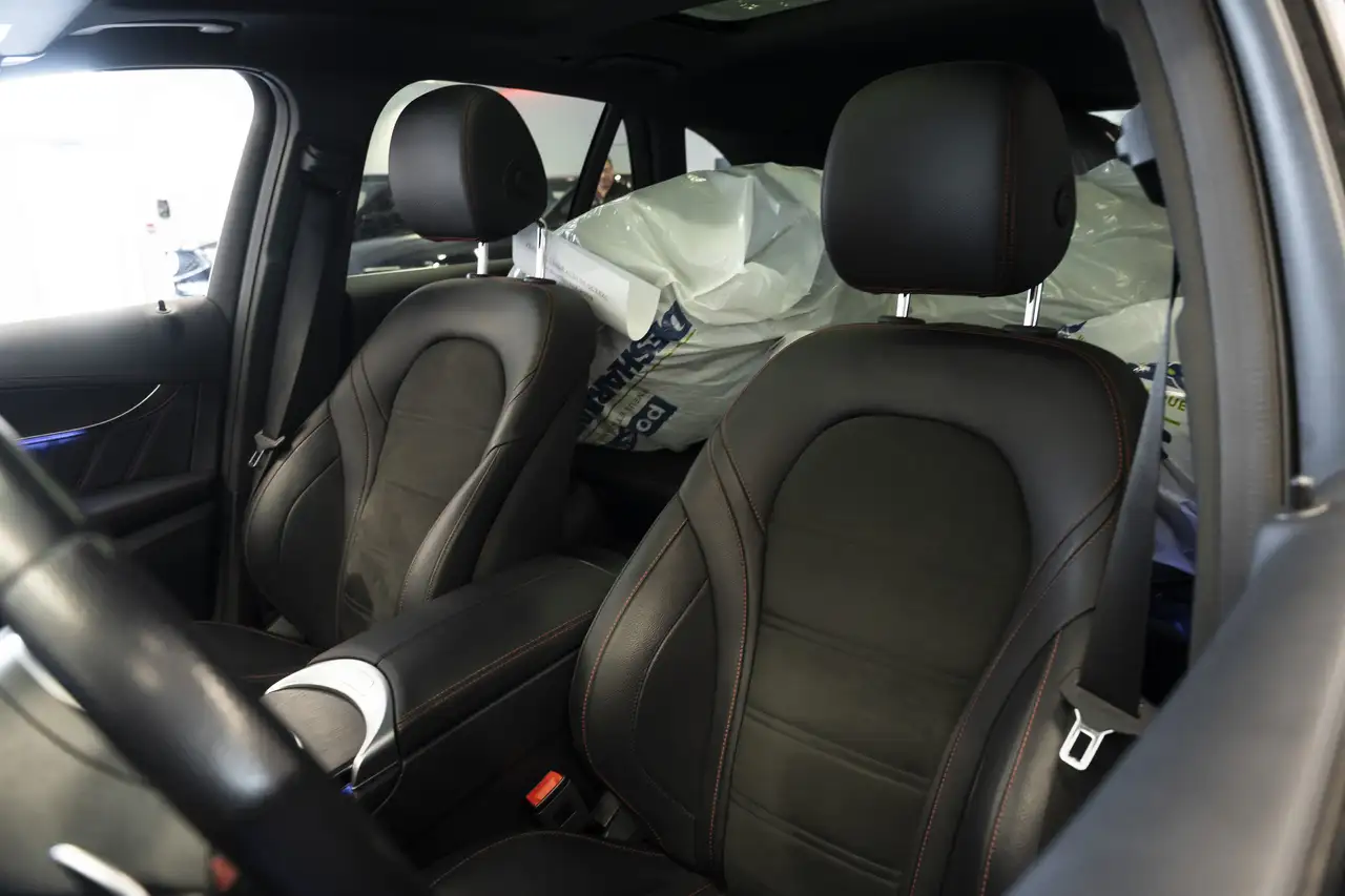 Mercedes-Benz GLC снимка Mercedes-Benz GLC