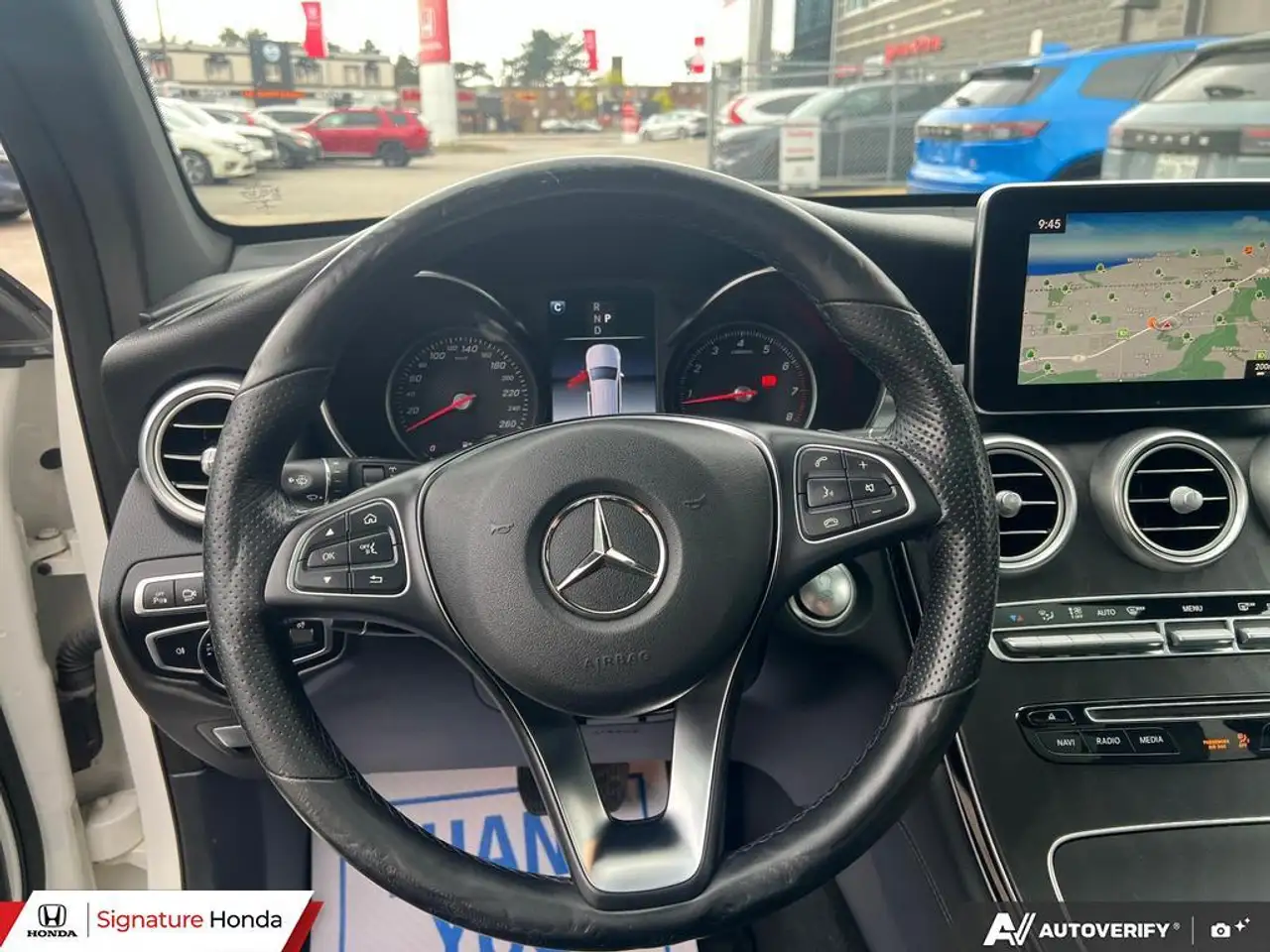 Mercedes-Benz GLC снимка Mercedes-Benz GLC