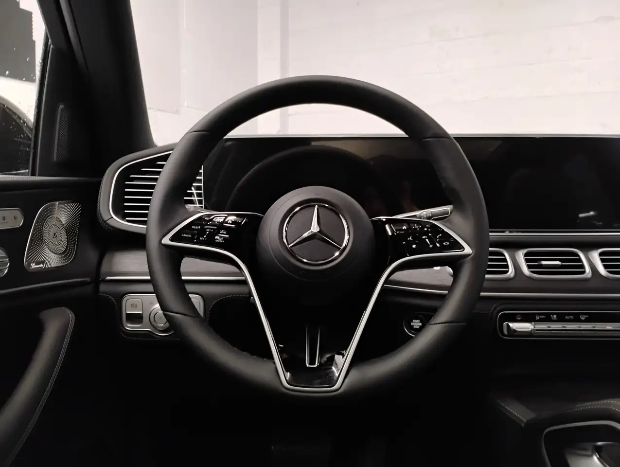 Mercedes-Benz GLE снимка Mercedes-Benz GLE