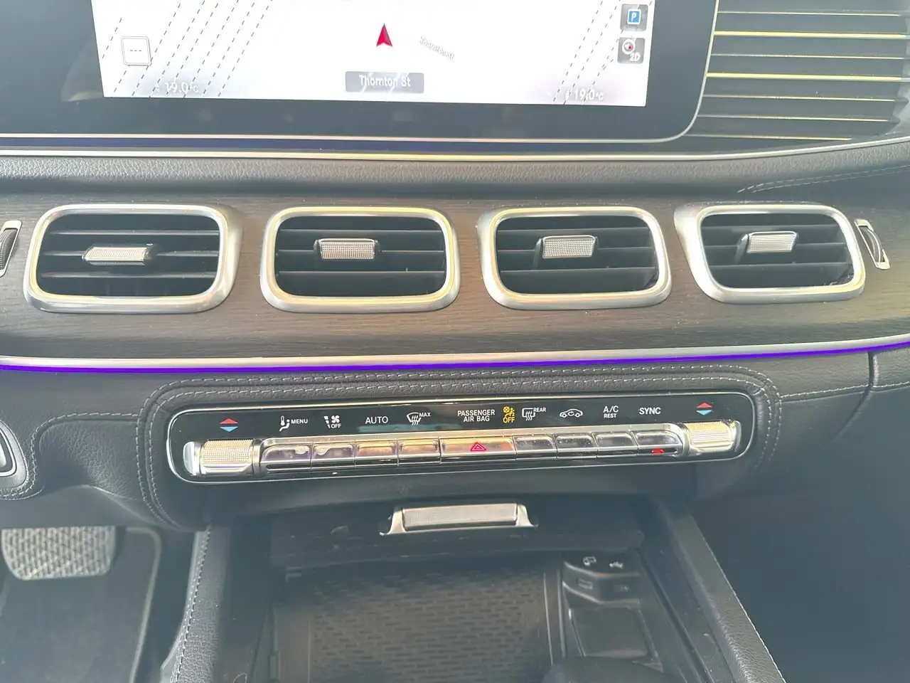 Mercedes-Benz GLE снимка Mercedes-Benz GLE