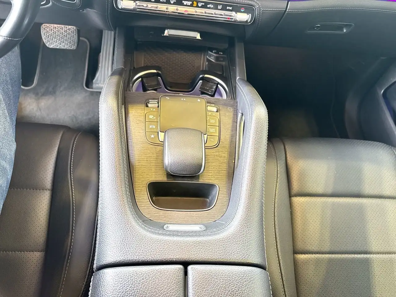 Mercedes-Benz GLE снимка Mercedes-Benz GLE