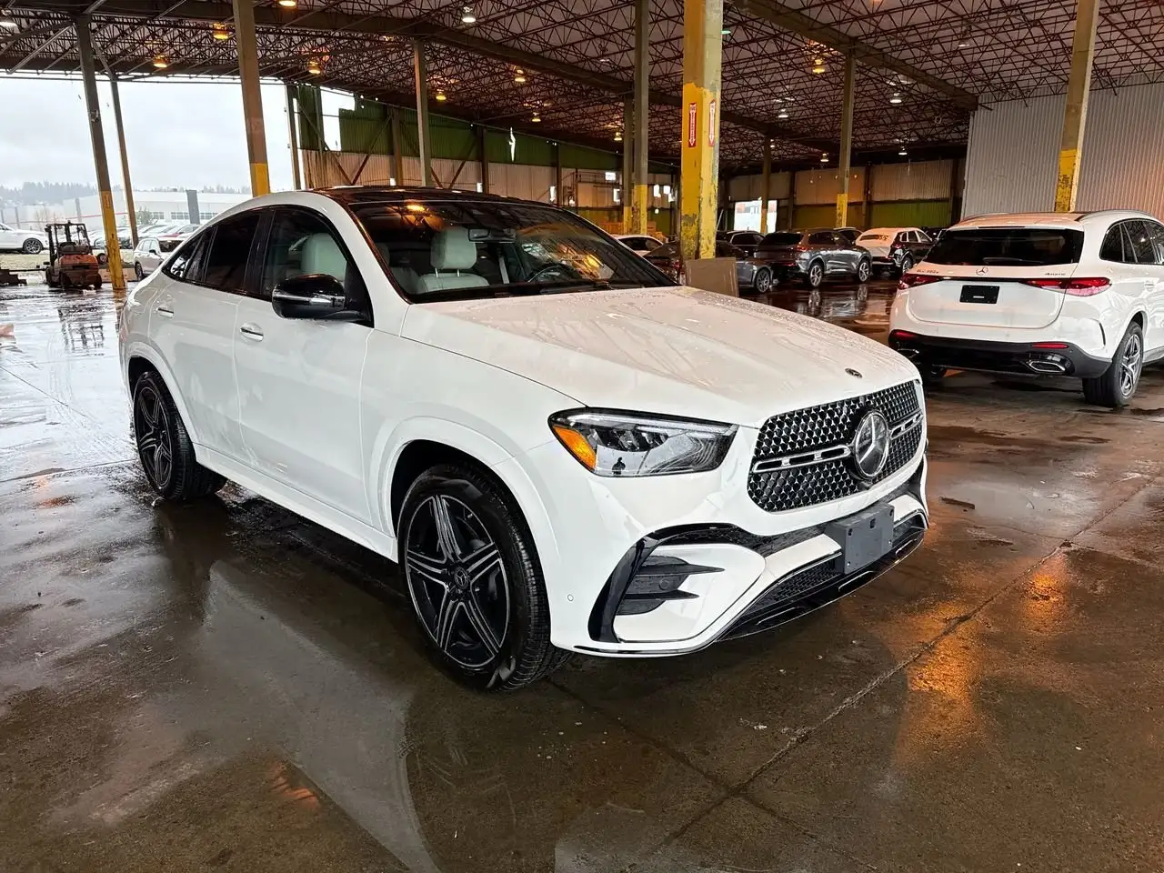 Mercedes-Benz GLE снимка Mercedes-Benz GLE