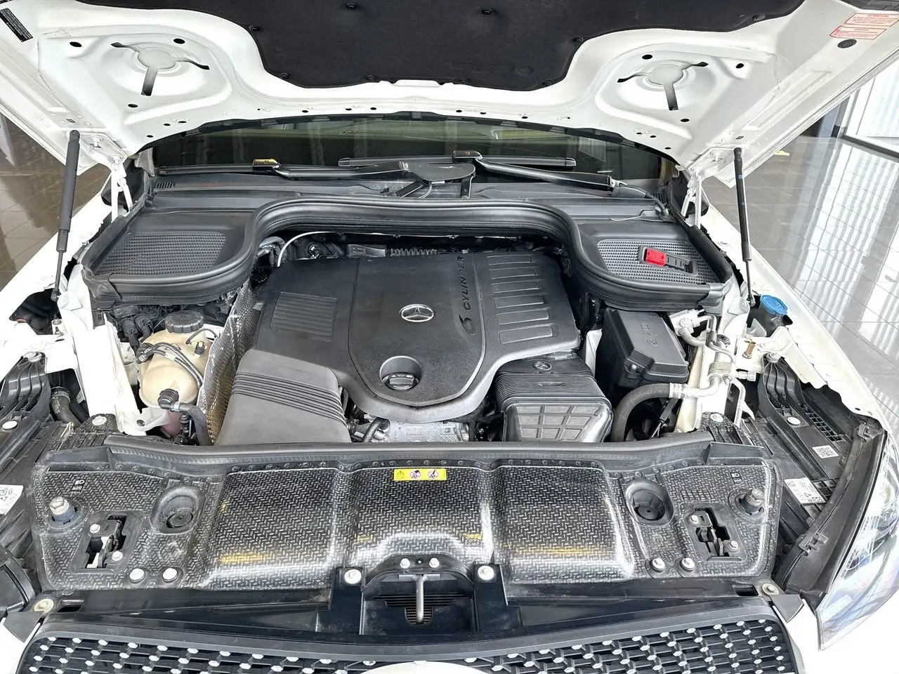 Mercedes-Benz GLE снимка Mercedes-Benz GLE