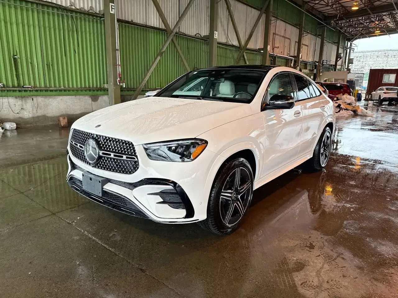 Mercedes-Benz GLE снимка Mercedes-Benz GLE