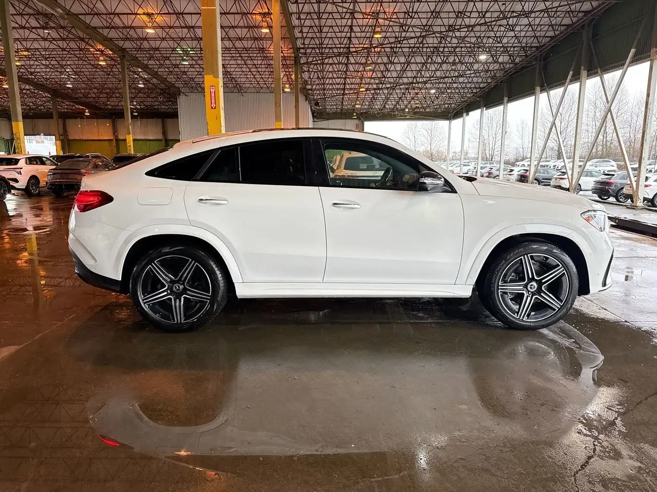 Mercedes-Benz GLE снимка Mercedes-Benz GLE