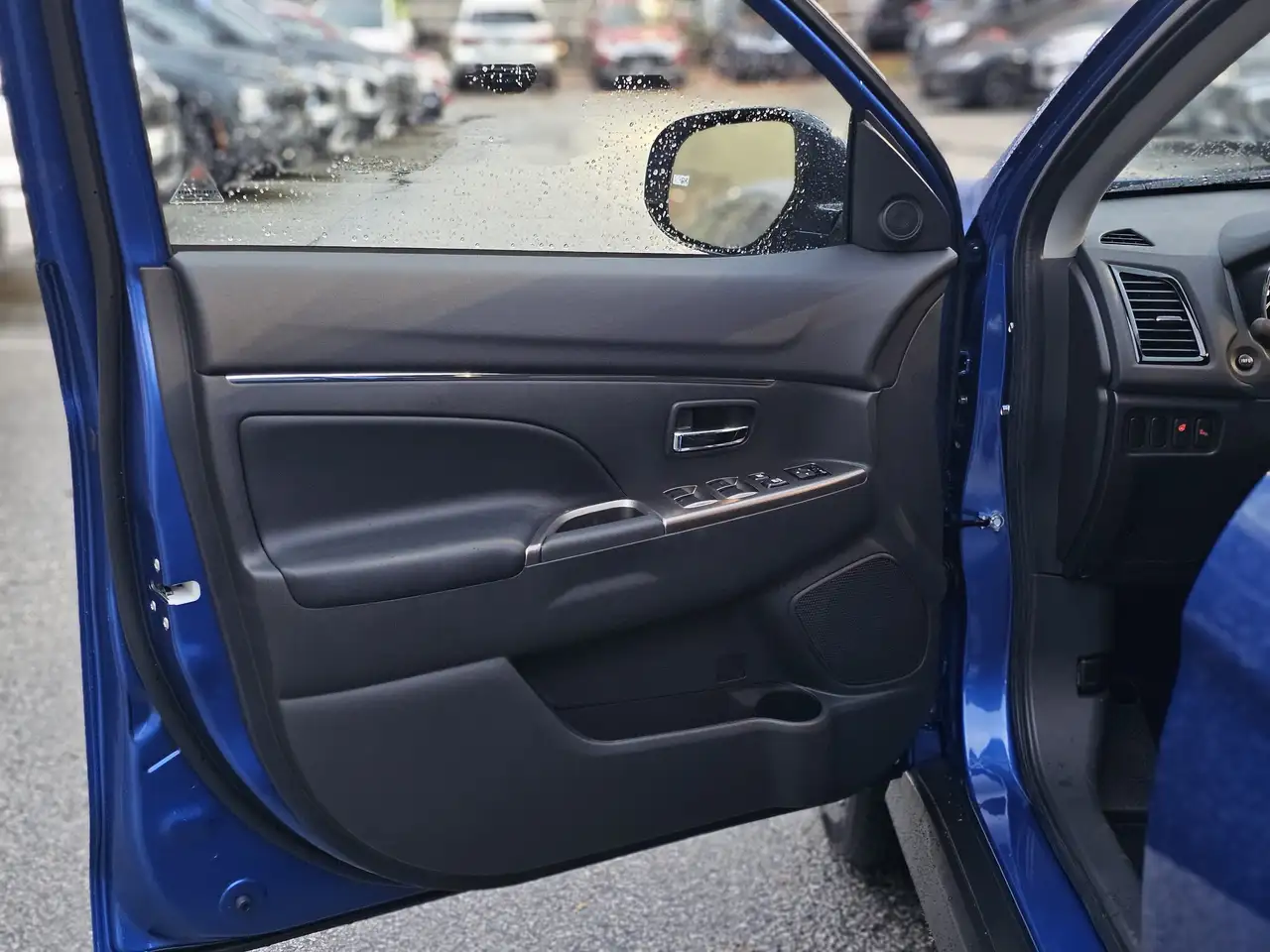 Mitsubishi RVR снимка Mitsubishi RVR